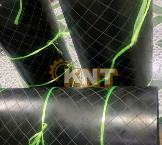 Cao su tấm đắp rulo xẻ rãnh caro - Kim Ngân Thịnh
