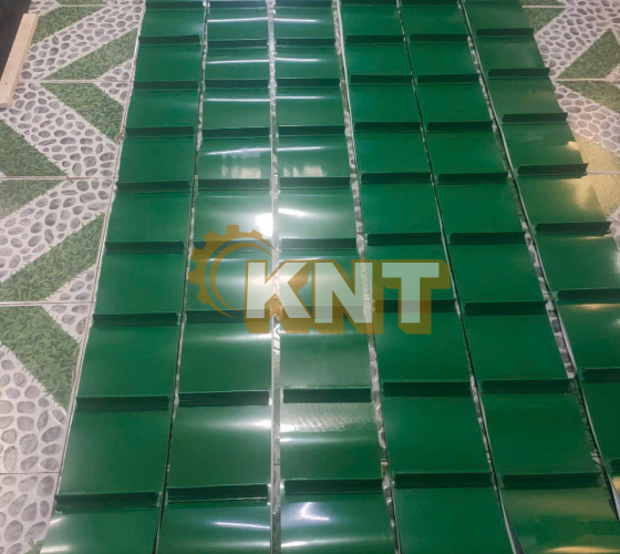 Băng tải PVC xanh gia công ép gờ T kim Ngân Thịnh