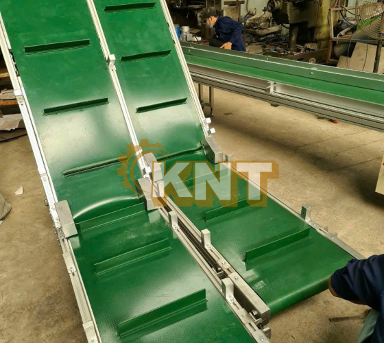 Băng tải gấp khúc khung nhôm định hình